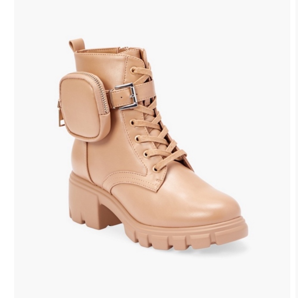 Tan brown combat boots with pockets
